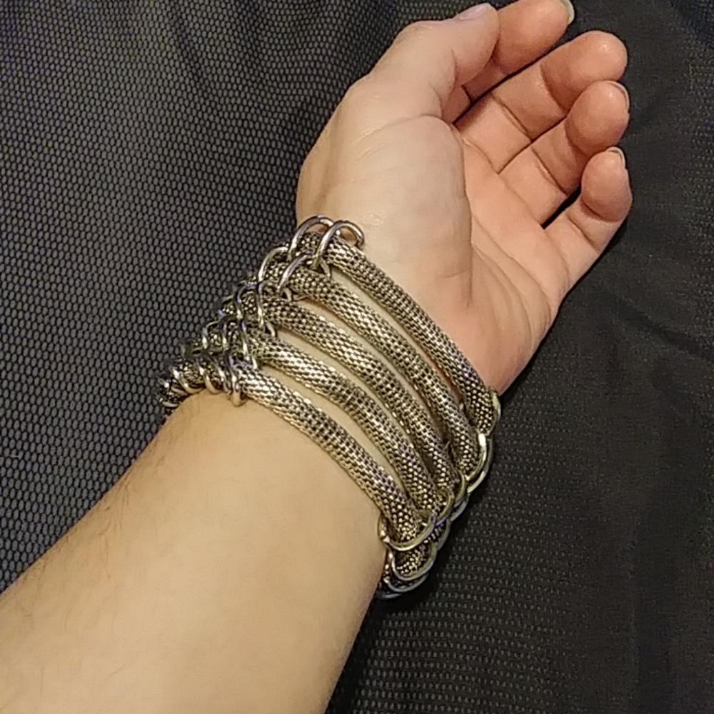 Random braclets - Picture 2 of 4